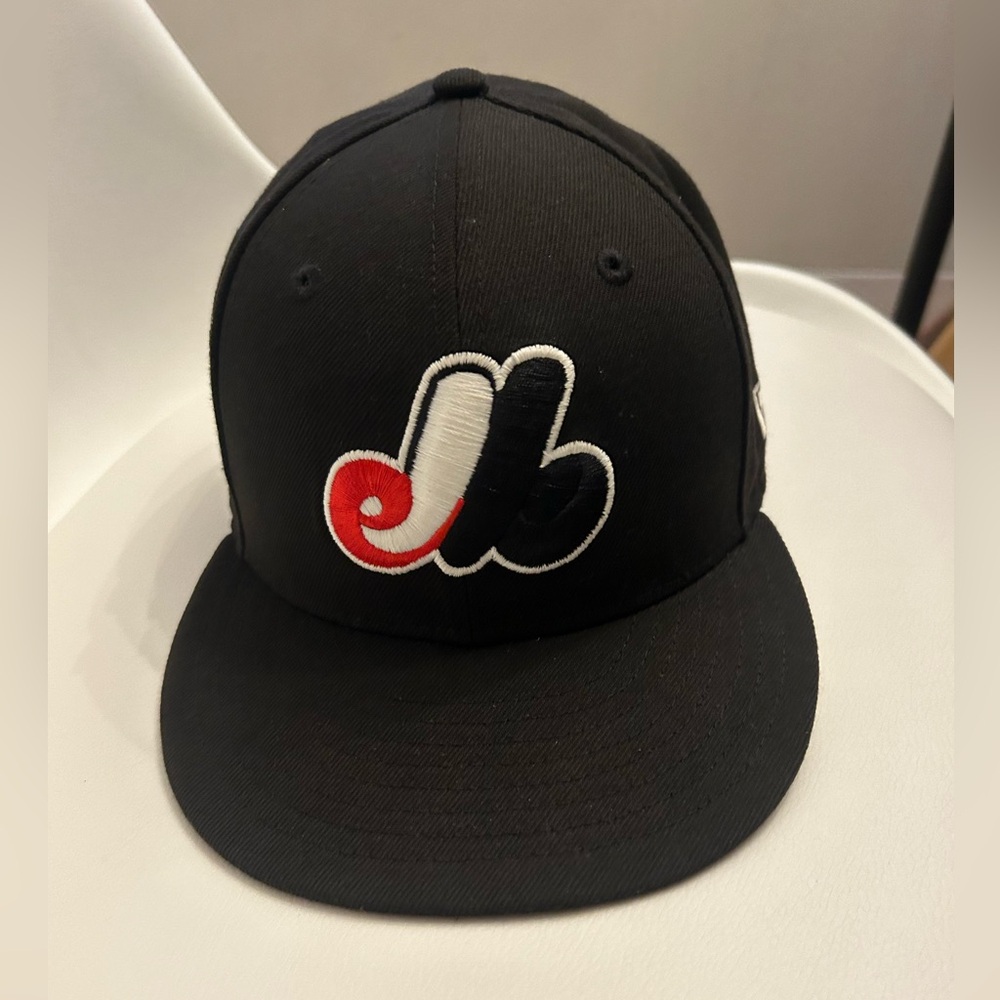 Montreal Expos limited edition new era patch fitted hat 7 1/4